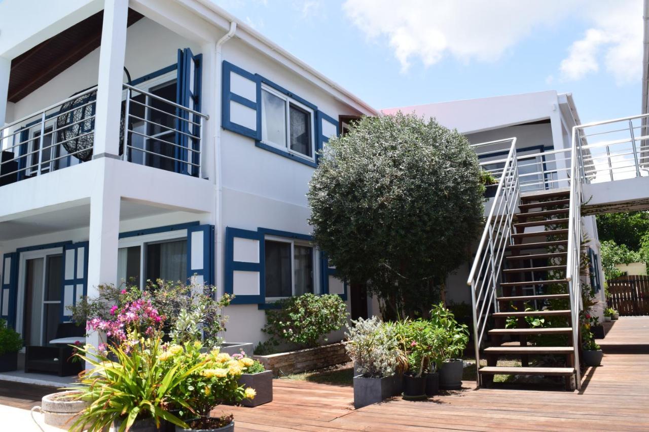 Tradewinds Apartments Simpson Bay Exterior photo